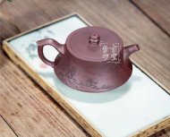 《柱礎》