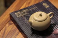 《小金瓜》宜興紫砂壺助理工藝美術師純手工茶具花器泡茶器本山段南瓜