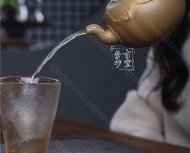 《蓮逸》