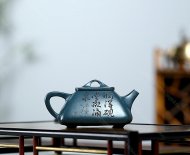 四方石瓢