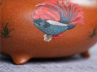 《三足魚樂》