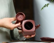 迎財納福