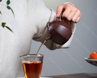 八方秦權