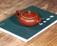 《禪蓮描金》