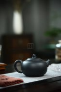 《云臺聽松》