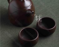 《秦權》