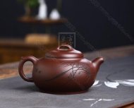 《玉潤》