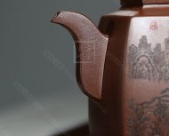 《四方龍尊》