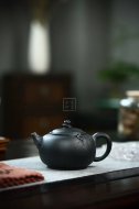 《云臺聽松》
