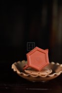 《六方錦華》經典紫砂壺六方宜興全手工工藝美術師泡茶壺茶具朱泥