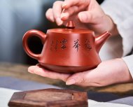柱礎壺