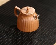 《秦權》