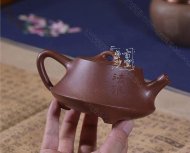 《柱礎(chǔ)》
