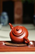 《山水笑櫻（泥繪）》宜興紫砂壺工藝美術師茶具頂級大紅袍笑櫻